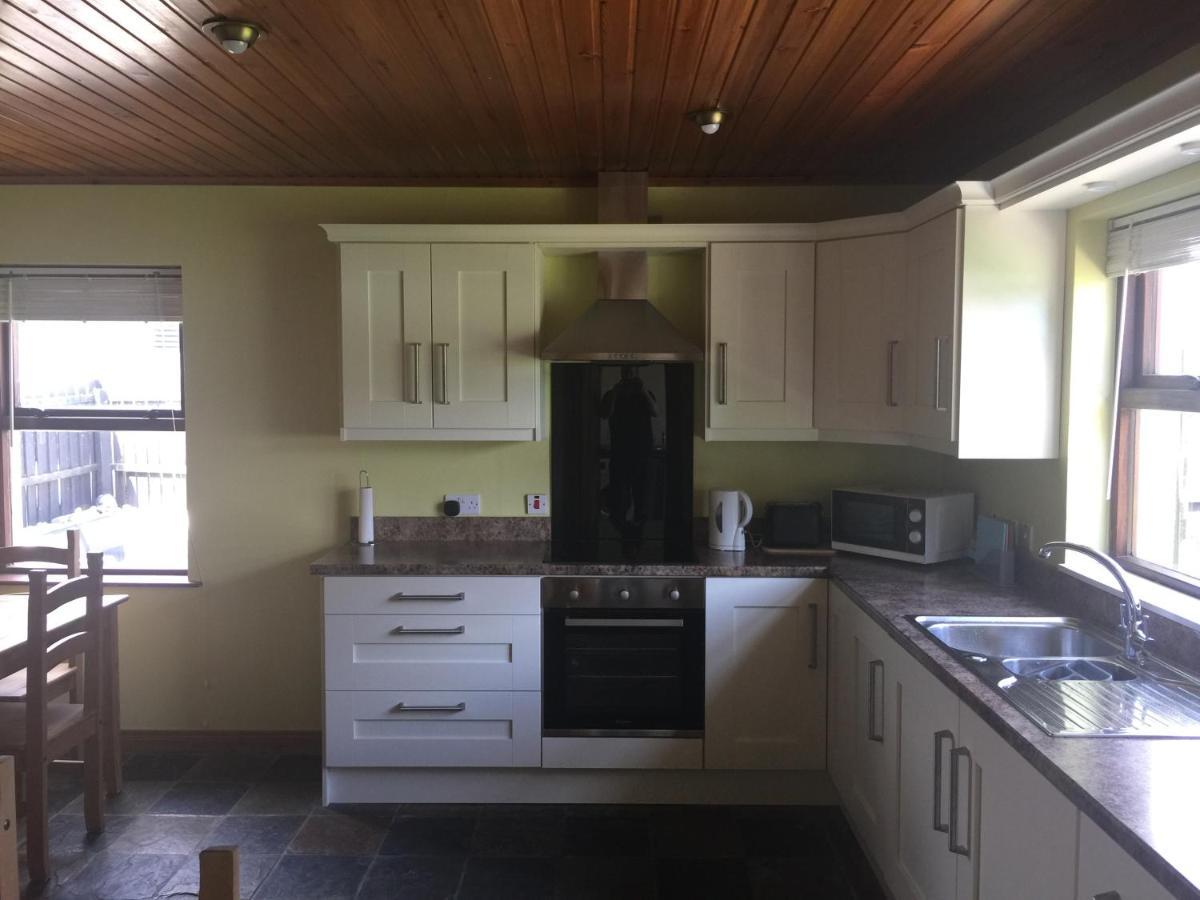 Holiday Home In Ballycastle - Fainne Na Cairde Exterior photo